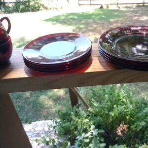 Luminarc France ruby red Arcoroc salad plate. Set of four EC